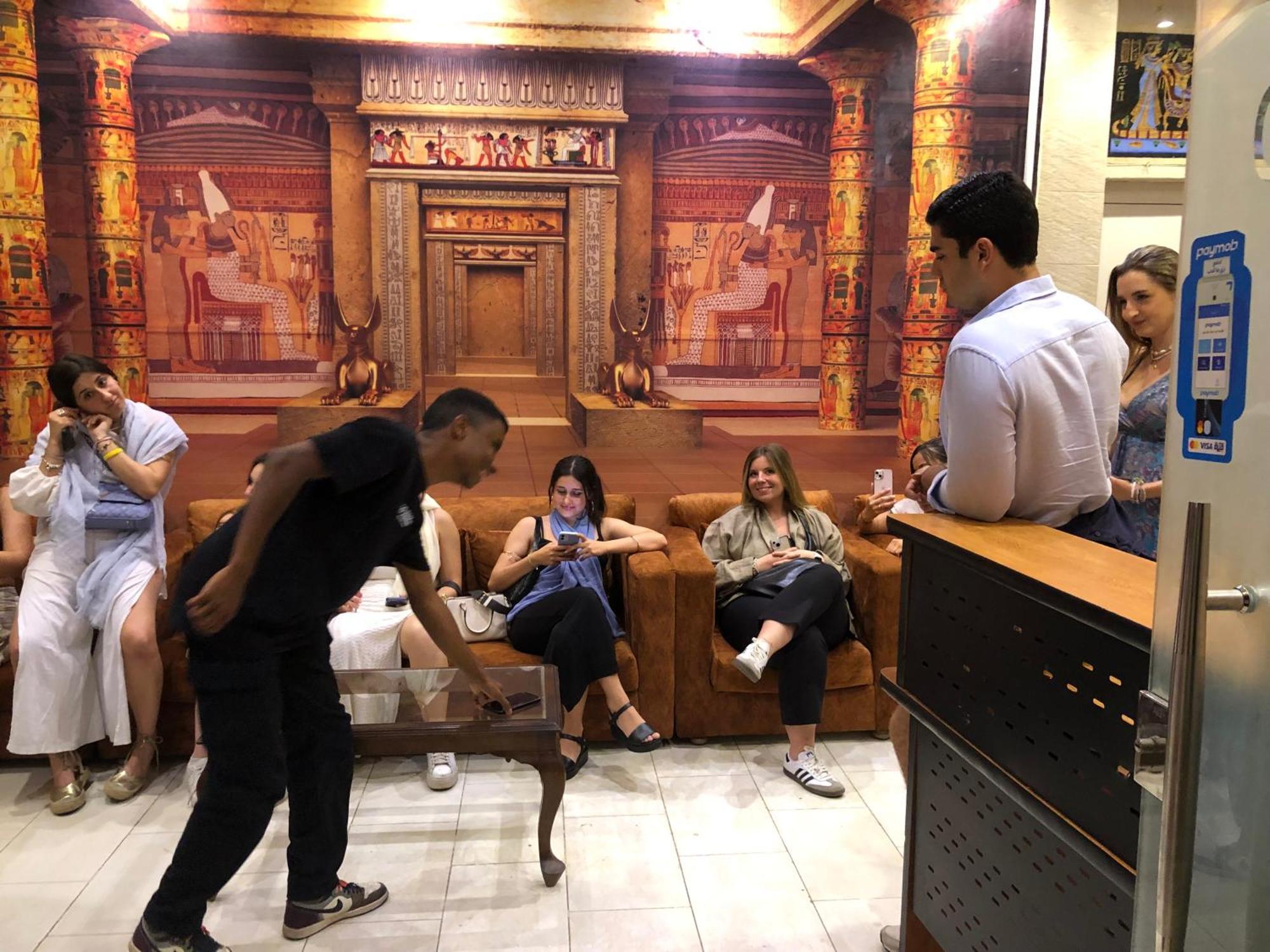 Kafret el-Gabal Grand Pyramid View Hotel מראה חיצוני תמונה