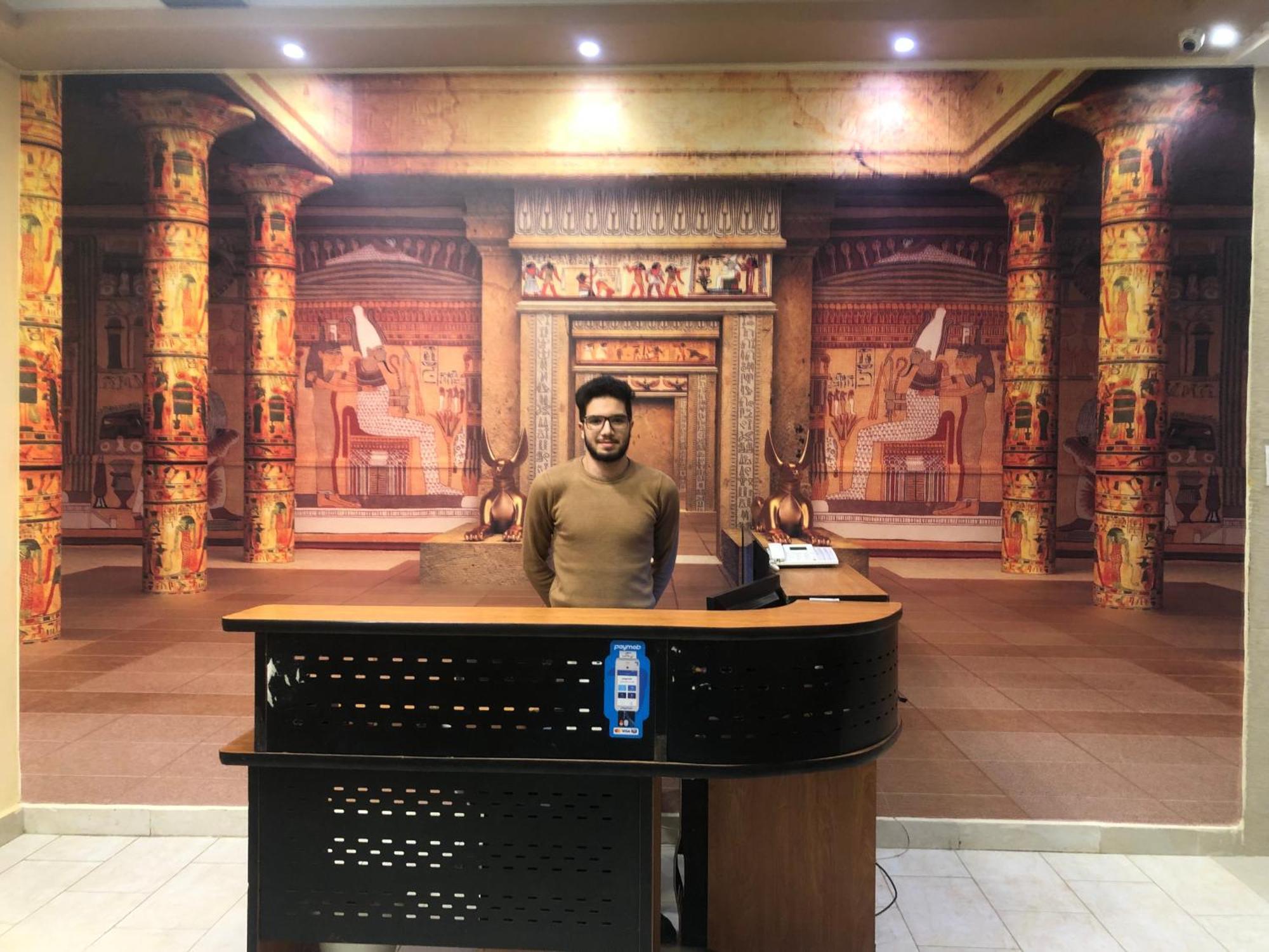 Kafret el-Gabal Grand Pyramid View Hotel מראה חיצוני תמונה